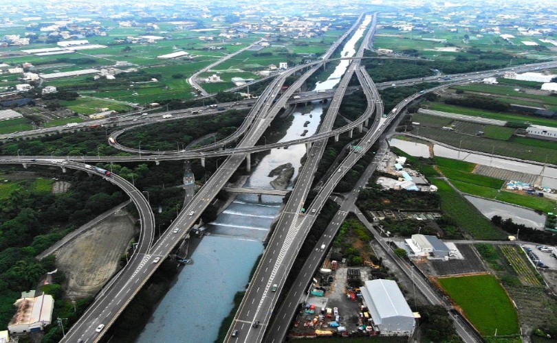 高速公路後續路段橋梁耐震補強工程區段3-2第M18B標(含國道1號211k~220k道路景觀工程)